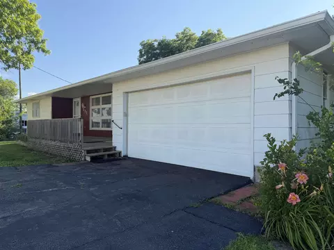 Exterior - 111 S Jefferson St, Eureka, KS 67045 photo 2 of 6