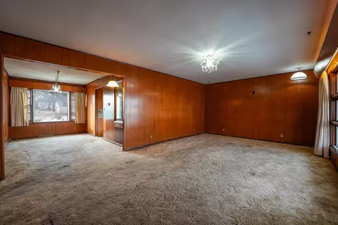 Living - 111 S Jefferson St, Eureka, KS 67045 photo 1 of 4