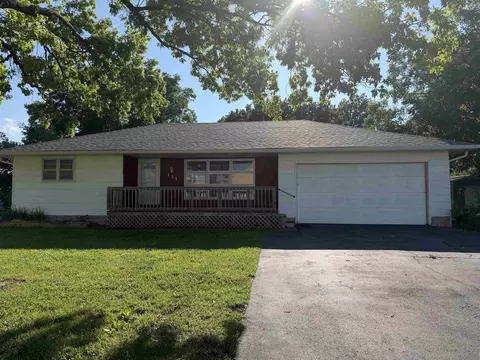 111 S Jefferson St, Eureka, KS 67045