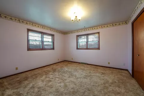 Bedroom - 111 S Jefferson St, Eureka, KS 67045 photo 3 of 5