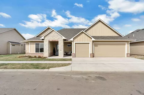 850 N Thornton Ct, Wichita, KS 67235