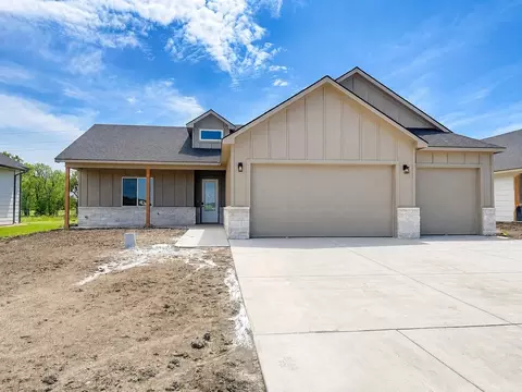 5412 N Toben Ct, Bel Aire, KS 67226