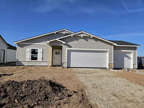 920 N Forestview Ct, Wichita, KS 67235
