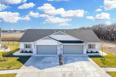 813 N Rainbow Lake St UNIT 200, Wichita, KS 67235