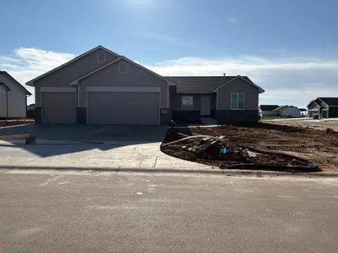 10902 W Sondra St, Maize, KS 67101