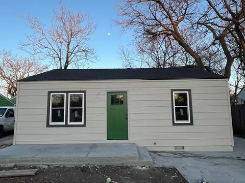 1728 S Vine St, Wichita, KS 67213