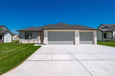 508 Elmwood St, Park City, KS 67147