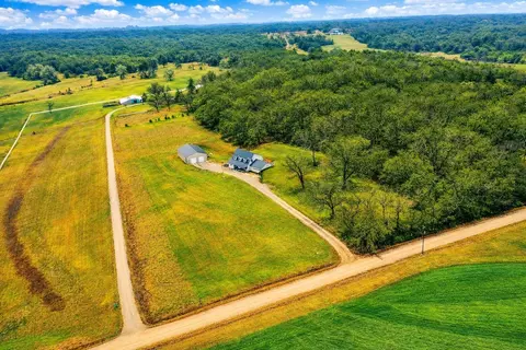 1533 N 700, Baldwin City, KS 66006