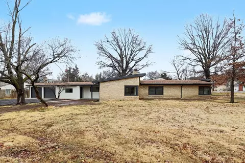 12 E Sequoia Dr, Wichita, KS 67206