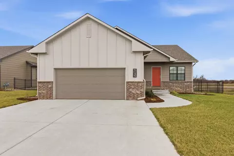 5035 N Highland St, Bel Aire, KS 67220