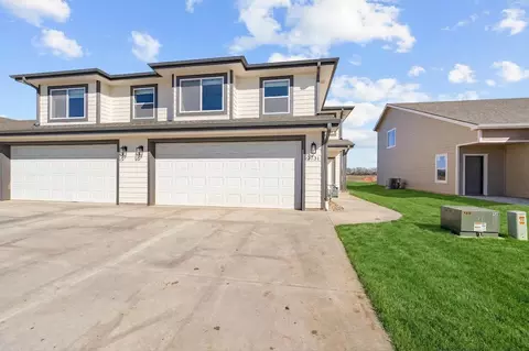2731 Amelia Ln, Salina, KS 67401