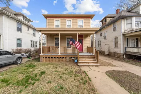 706 W Ash St, Salina, KS 67401