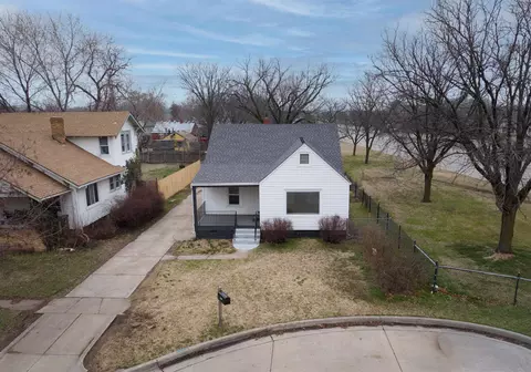 707 S Millwood Ave, Wichita, KS 67213