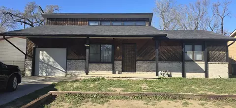 4932 W Briarwood Ave, Wichita, KS 67212