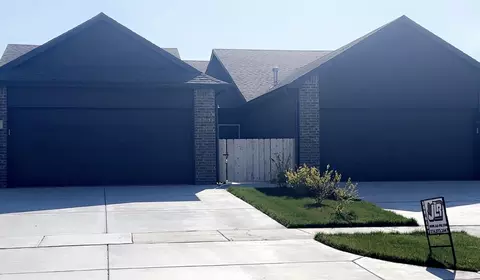 16343-16345 W Lynndale St, Goddard, KS 67052