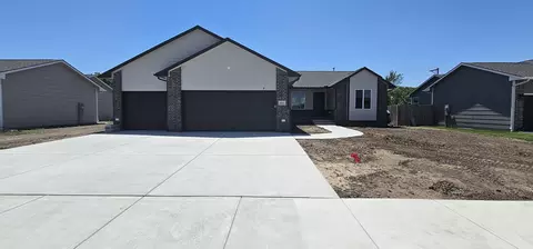 11721 E Mount Vernon Rd, Wichita, KS 67207