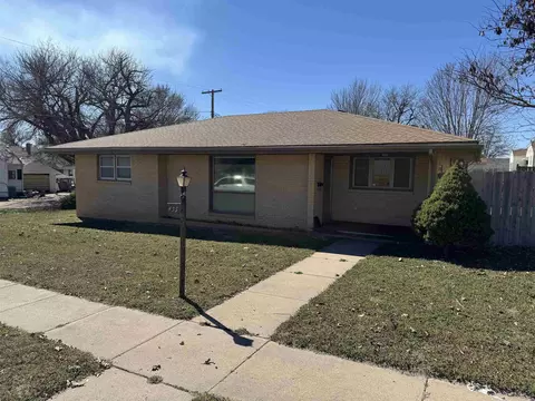435 Coronado St, Kingman, KS 67068