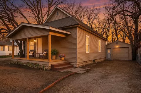 1504 S Hydraulic Ave, Wichita, KS 67211