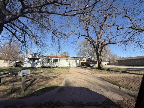 208 N Reno, Haven, KS 67543