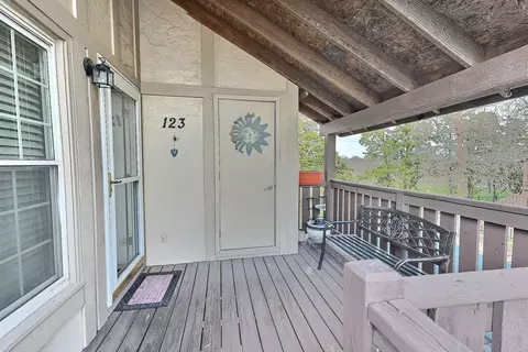 1450 S Webb Rd UNIT 123, Wichita, KS 67207