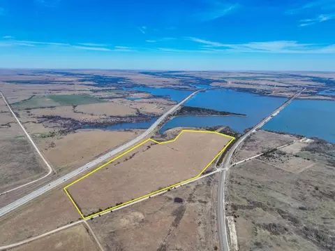 000 NE Wildlife Ln, El Dorado, KS 67042