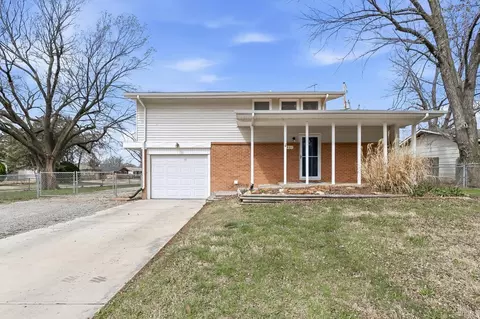 6401 N Randall St, Wichita, KS 67219