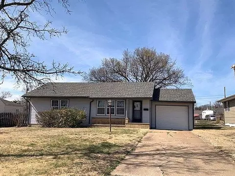 214 S First Ave, Minneapolis, KS 67467