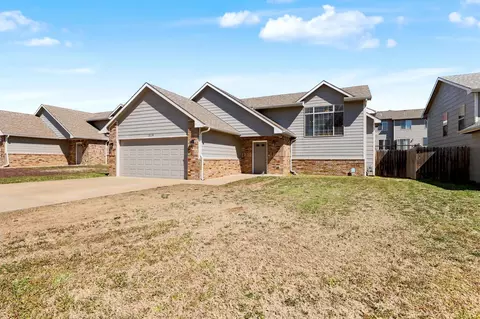 1218 S Longford St, Wichita, KS 67207