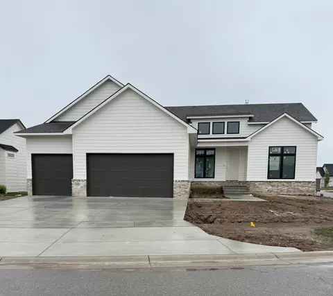 12318 E Woodspring St, Wichita, KS 67226