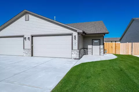 9131 E 9133 E Chris Ct, Bel Aire, KS 67226
