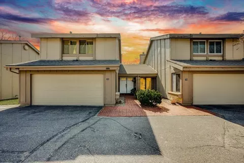 8325 E Harry St #701, Wichita, KS 67207