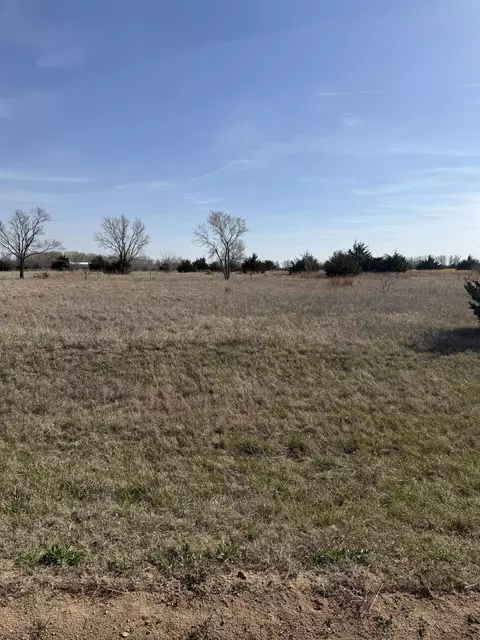 1673 W Bryce Dr, Milton, KS 67106 photo 9