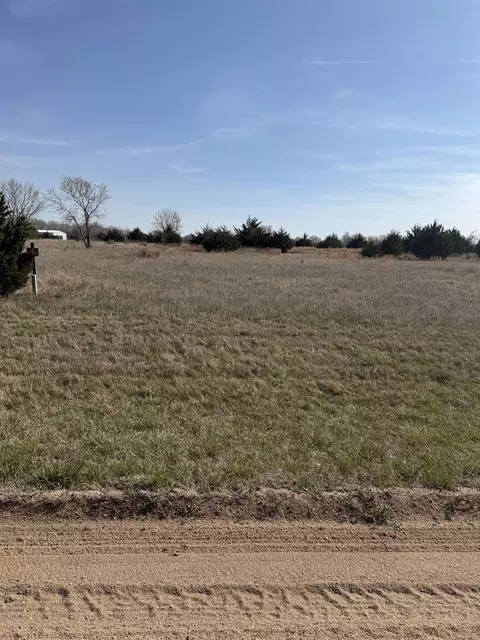1673 W Bryce Dr, Milton, KS 67106 photo 8