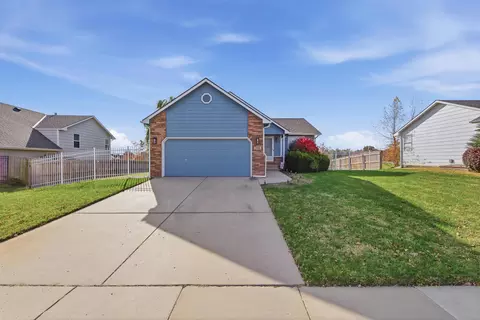 705 S Westview Cir, Andover, KS 67002