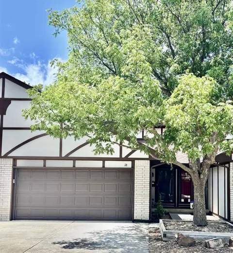 641 N Woodlawn #18, Wichita, KS 67208