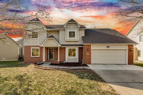 7713 E Oakmount St, Wichita, KS 67226