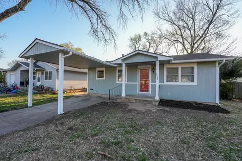 1216 N Spencer Dr, Augusta, KS 67010