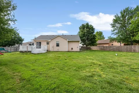 Exterior - 600 Laramie Cir, Maize, KS 67101 photo 4 of 4