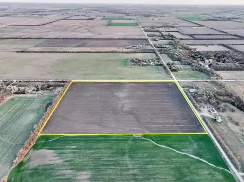 000 100th, Newton, KS 67114