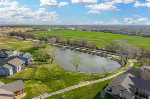 945 Ceder Brook Cir, Mulvane, KS 67110 photo 9
