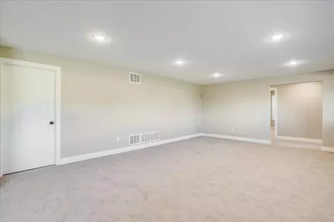Living - 9642 W Cedar Ln, Maize, KS 67101 photo 7 of 9