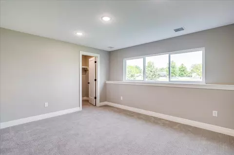 Bedroom - 9642 W Cedar Ln, Maize, KS 67101 photo 5 of 7