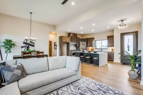Living - 9650 W Cedar Ln, Maize, KS 67101 photo 4 of 4