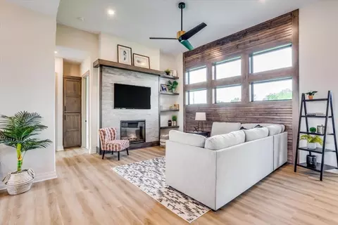 Living - 9650 W Cedar Ln, Maize, KS 67101 photo 2 of 4