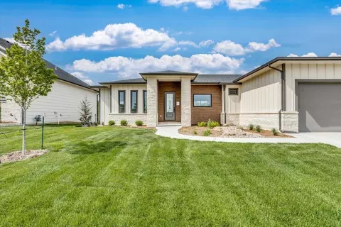 Exterior - 9650 W Cedar Ln, Maize, KS 67101 photo 2 of 4