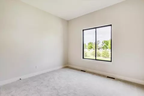 Bedroom - 9650 W Cedar Ln, Maize, KS 67101 photo 2 of 4