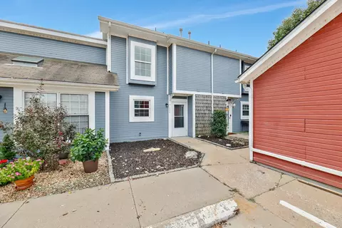 6725 N Shade Ln #1502, Wichita, KS 67212