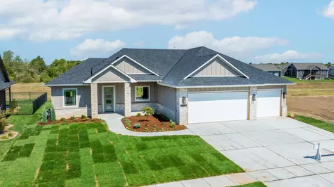 2106 W Harborlight, Wichita, KS 67204