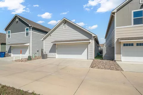 Exterior - 415 E Park Pl, Andover, KS 67002 photo 7 of 10