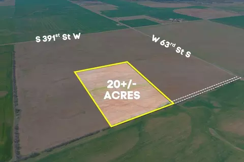 2 South 391st Street West, Cheney, KS 67025